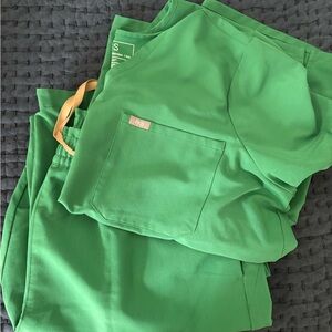 Figs Wide leg Green Scrub Set with Pocket